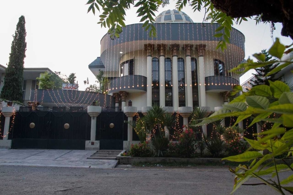 Islamabad inns