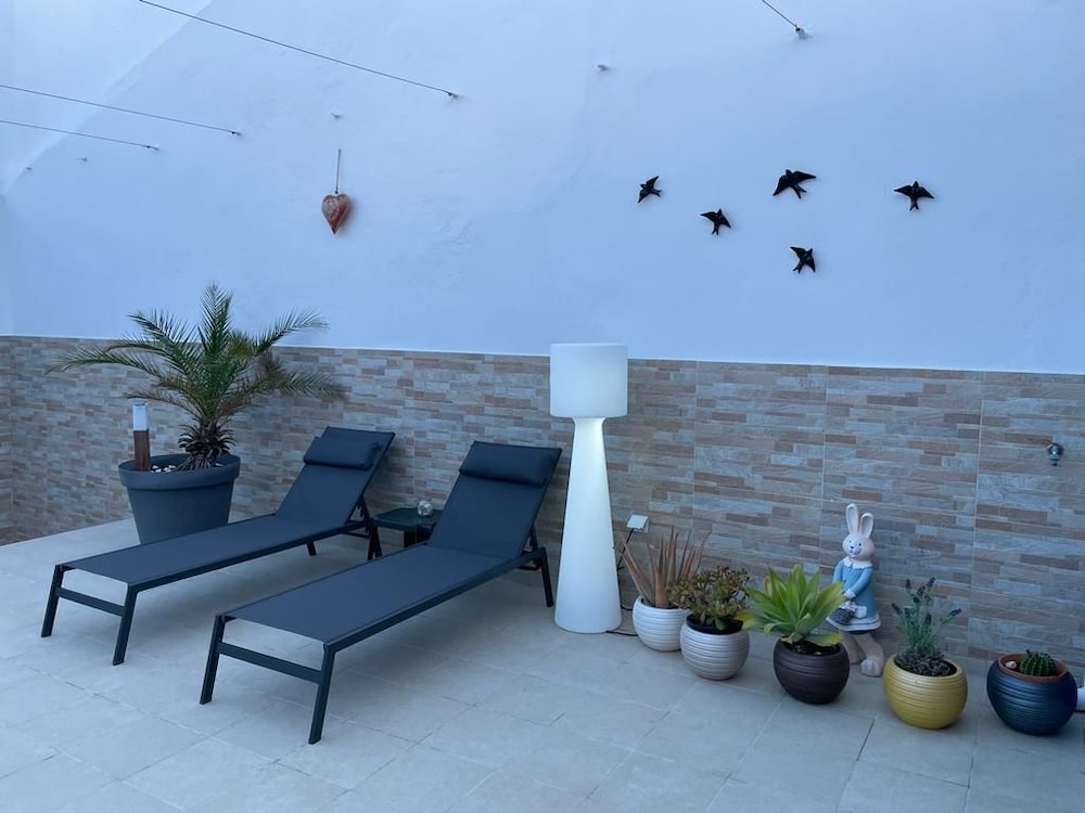 Blue Moon Guesthouse