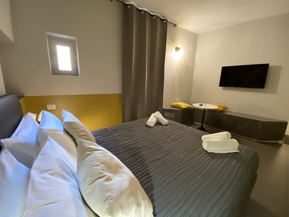 Cavour Urban Rooms