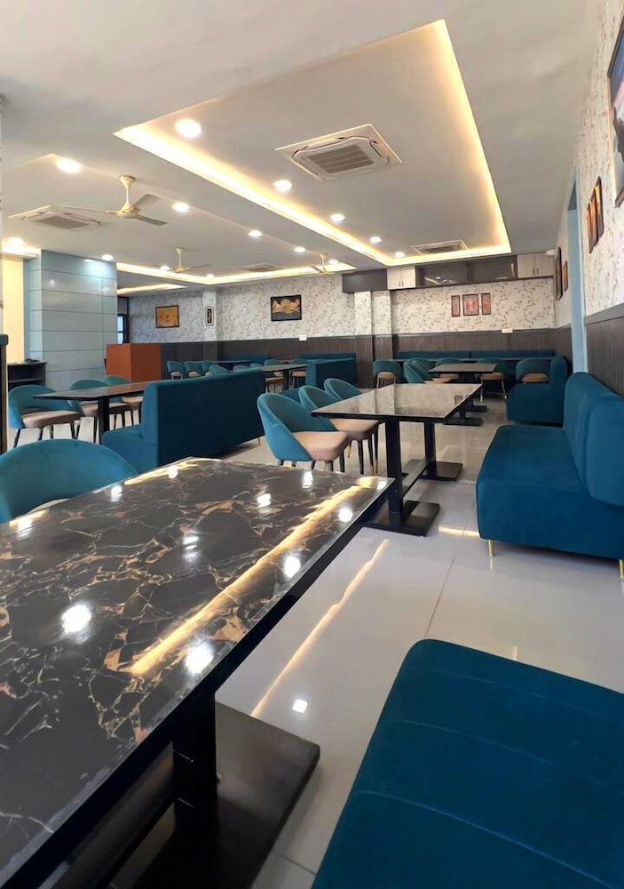 Aries Inn