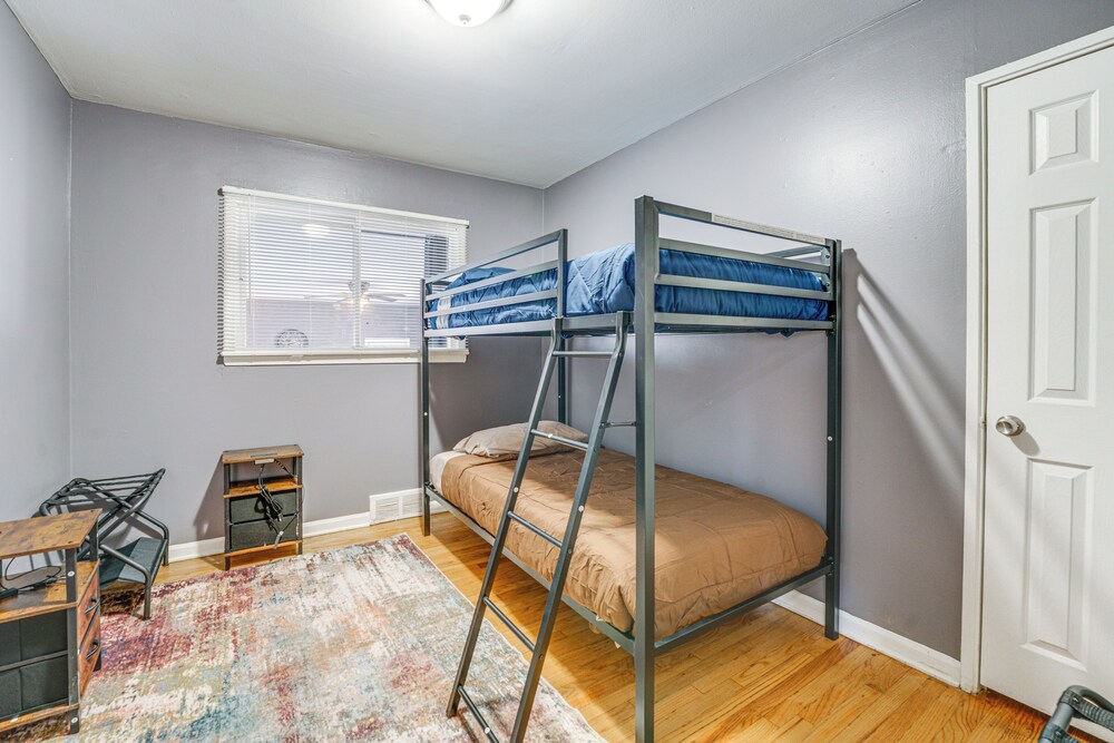 Game, Stay & Play: Family Home in Westland!