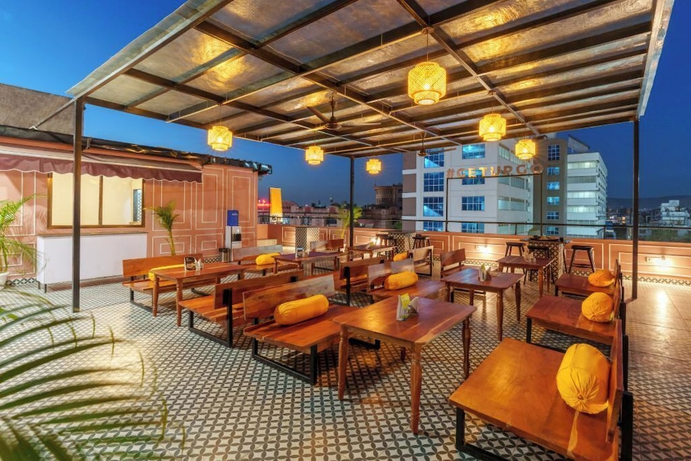 The Hosteller Jaipur, MI Road
