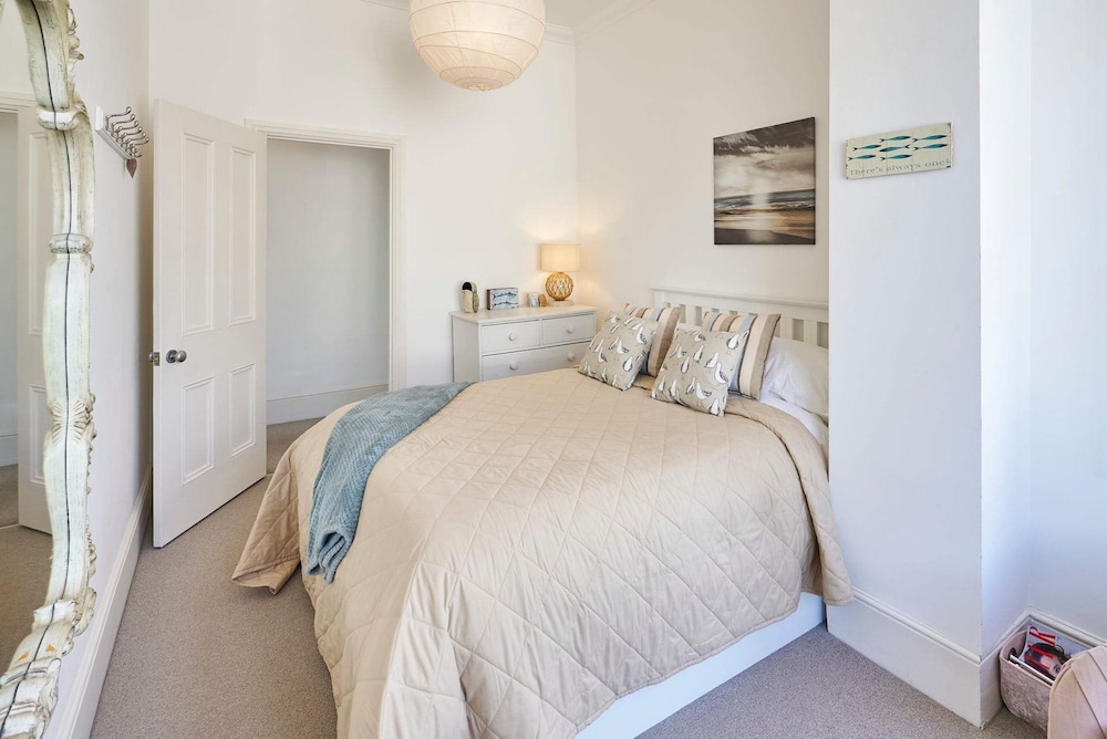 Host Stay Fishers Apartment