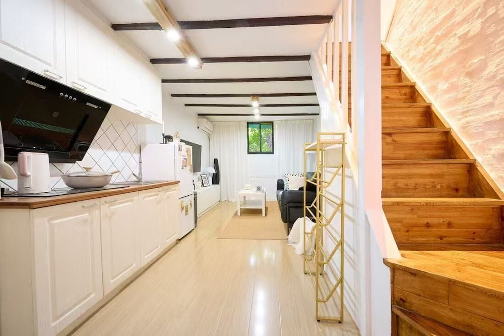 Shanghai Hills&Well-time Scandi Loft