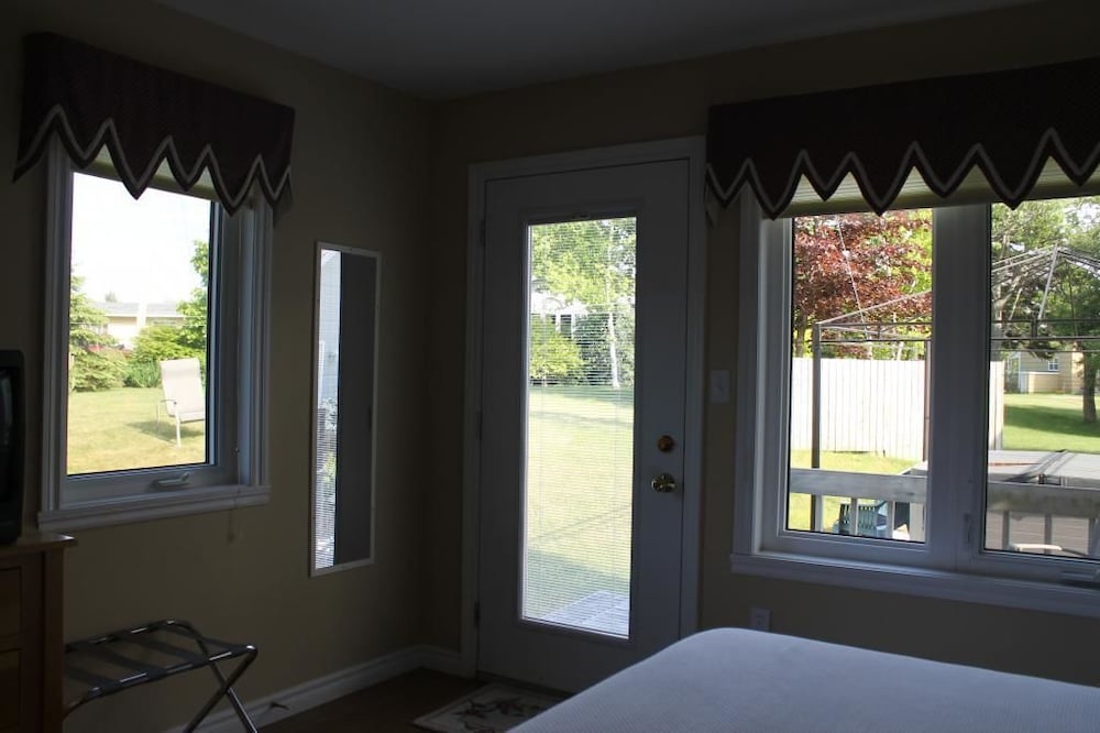 Mackenzie House B&B by Elevate Rooms