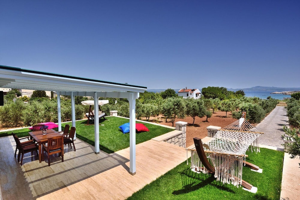 Peaceful House in Bozcaada view 5
