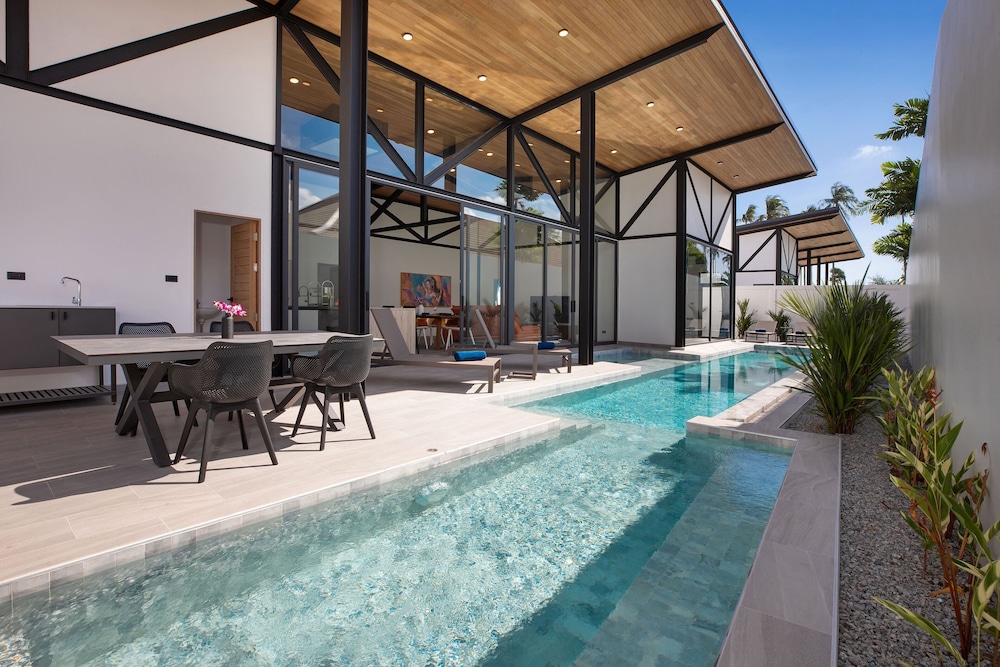 New 19m Eco Pool Villa Sunset Garden 10
