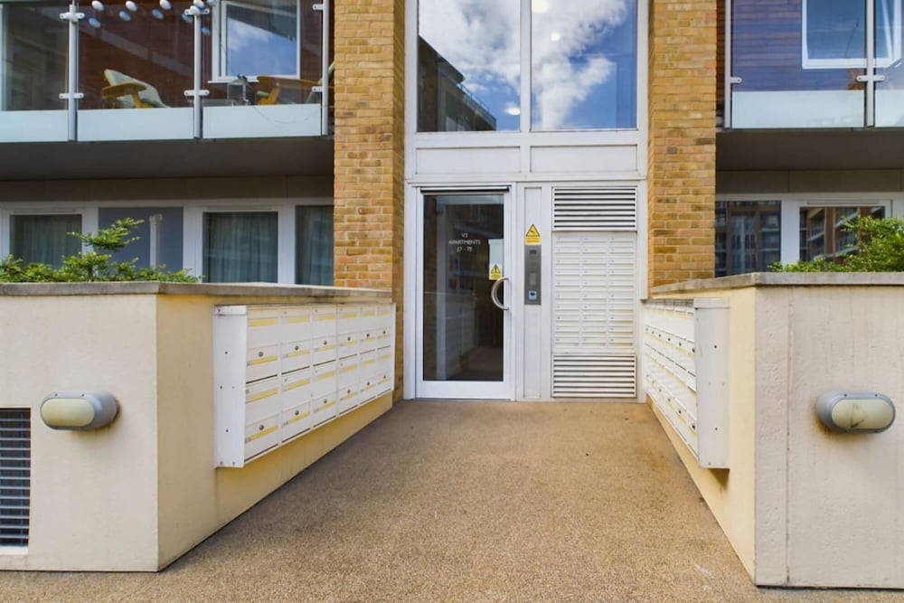 The Battersea Sanctuary - Classy 1bdr Flat With Terrace