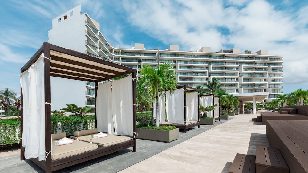 Grand Club Marina Condo at Live Aqua Private Residences Nima Bay