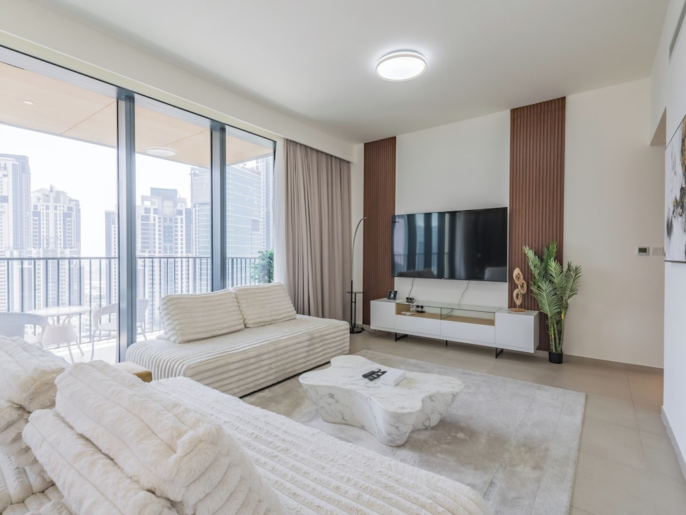 BLVD Heights Residences - Downtown