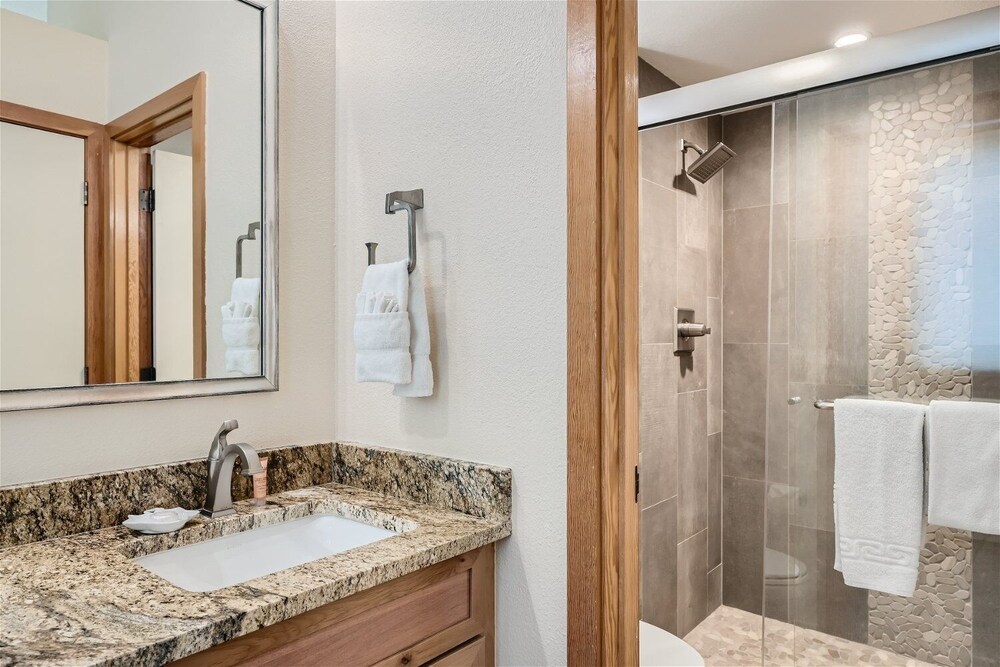 The Pines - Keystone Ski Resort CO Vacation Lodging
