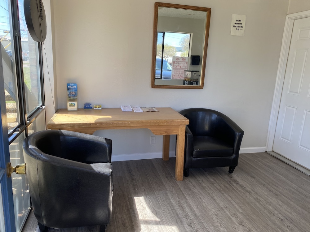 Jupiter Inn - Property Image 7