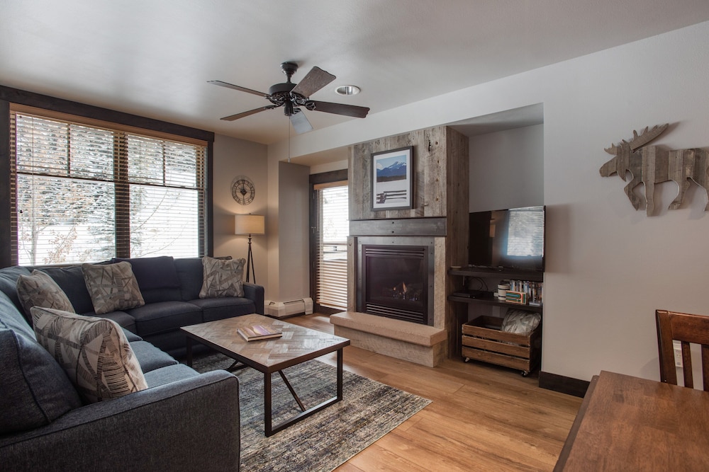 Zephyr Mountain Lodge Vacation Condos - Winter Park CO