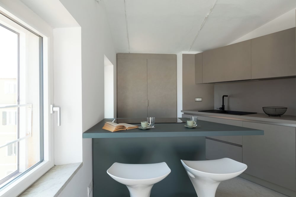 Romantic Apartment with Terrace by Wonderful Italy