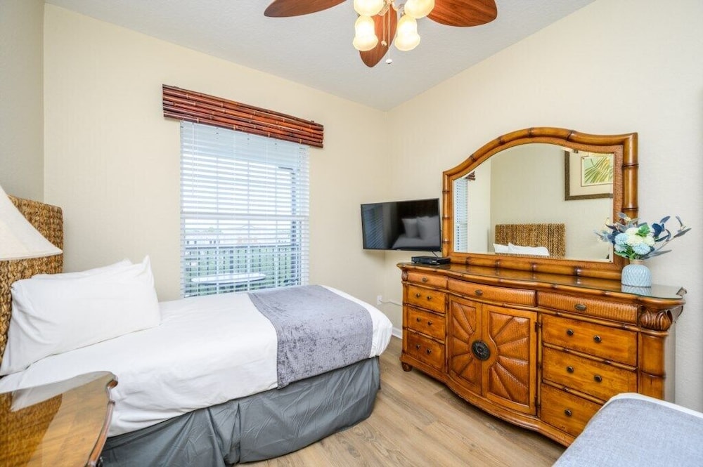 Beautiful Condo Vista Cay, Near Parks! - 3006