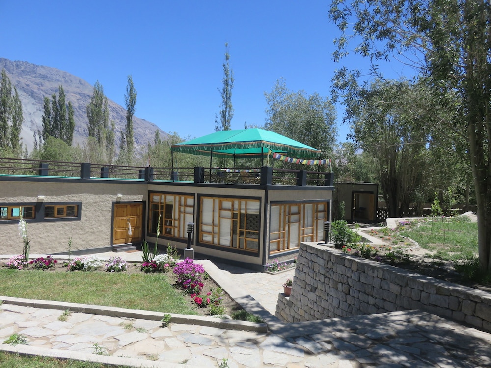 TIH Mystique Meadows Earth Homes