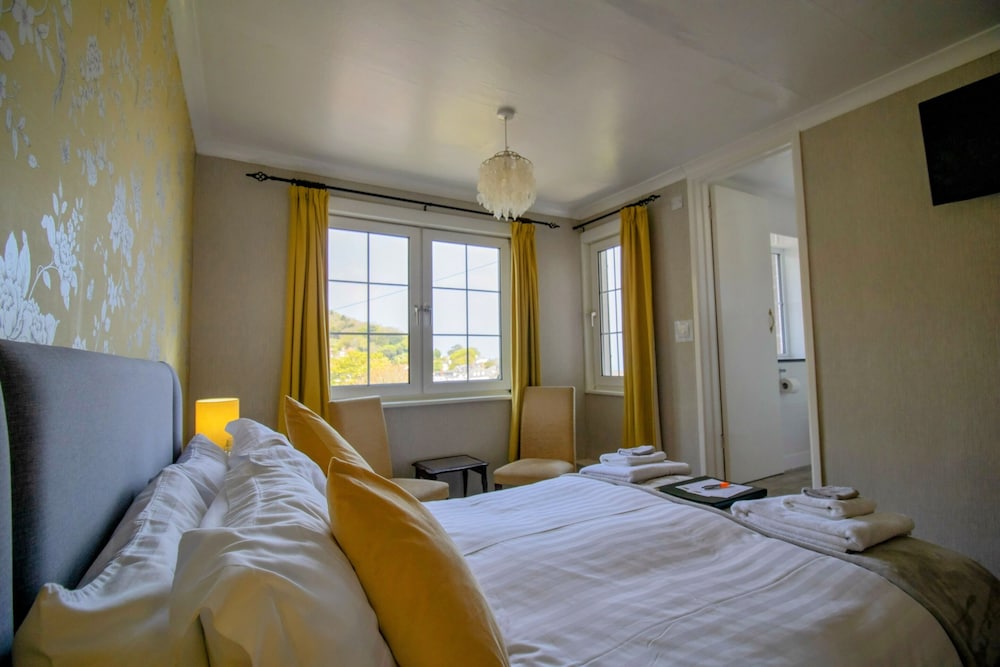 Lynton Vacations - Sinai House - Property Image 19