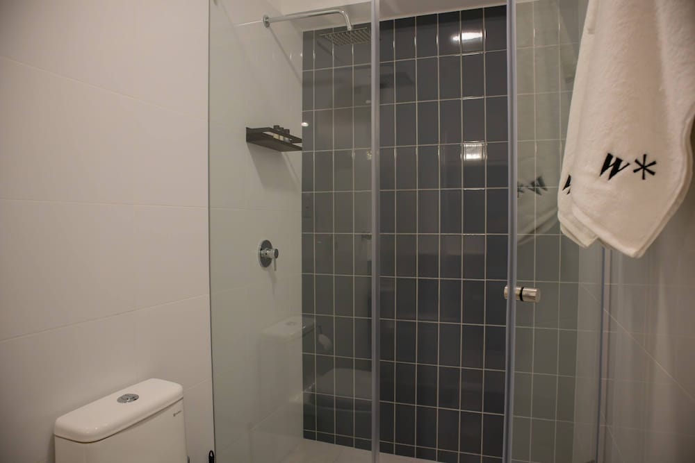 w Impressive 2BR With Balcony in Miraflores