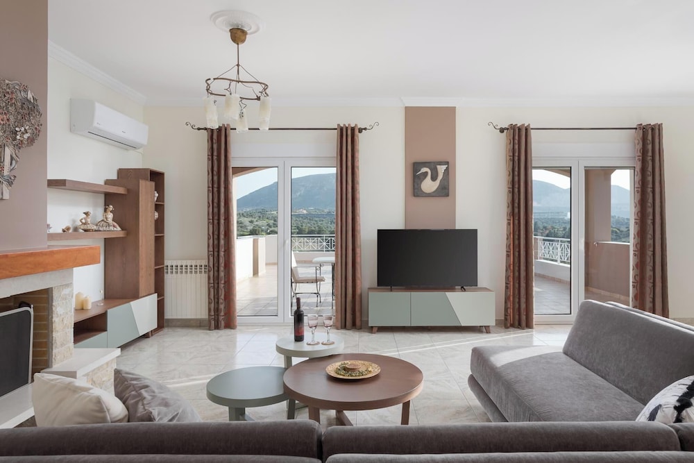 Ema's Guest House