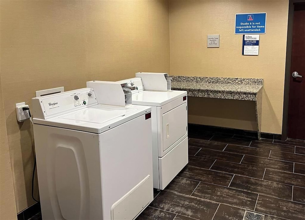 Quality Inn & Suites Pearsall