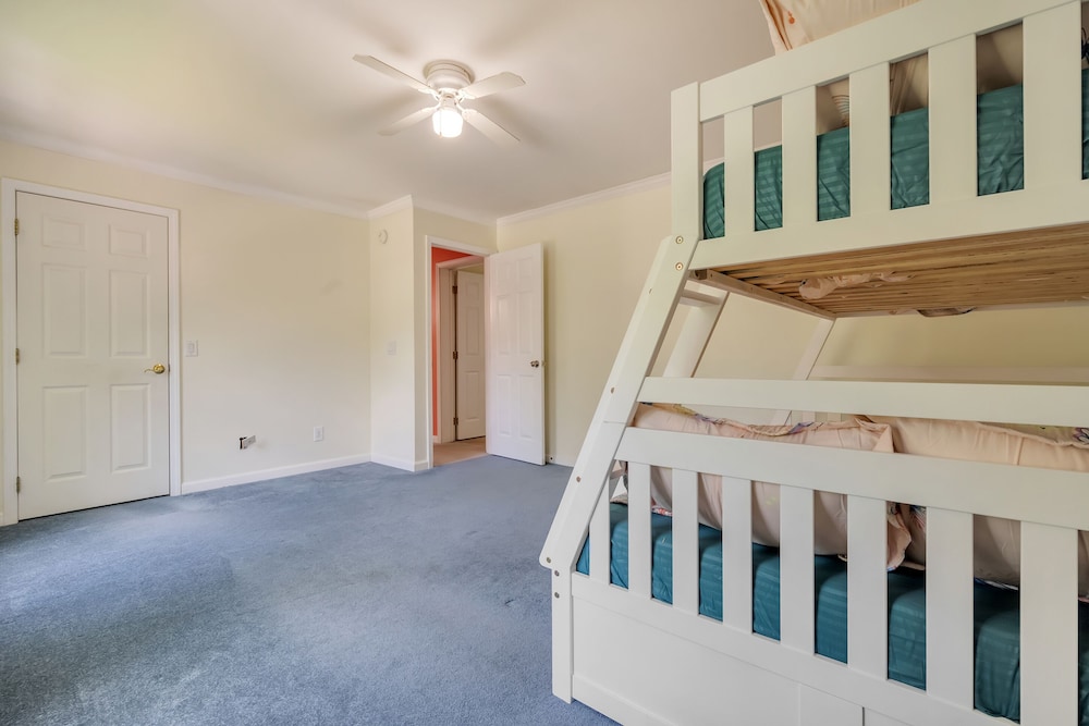 2900sqft villa near ski  snowboarding - Property Image 30