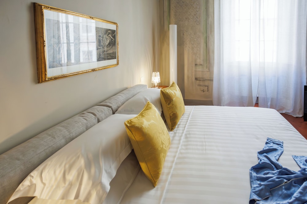 PALAZZO DELLA BIANCA- Royal Experience