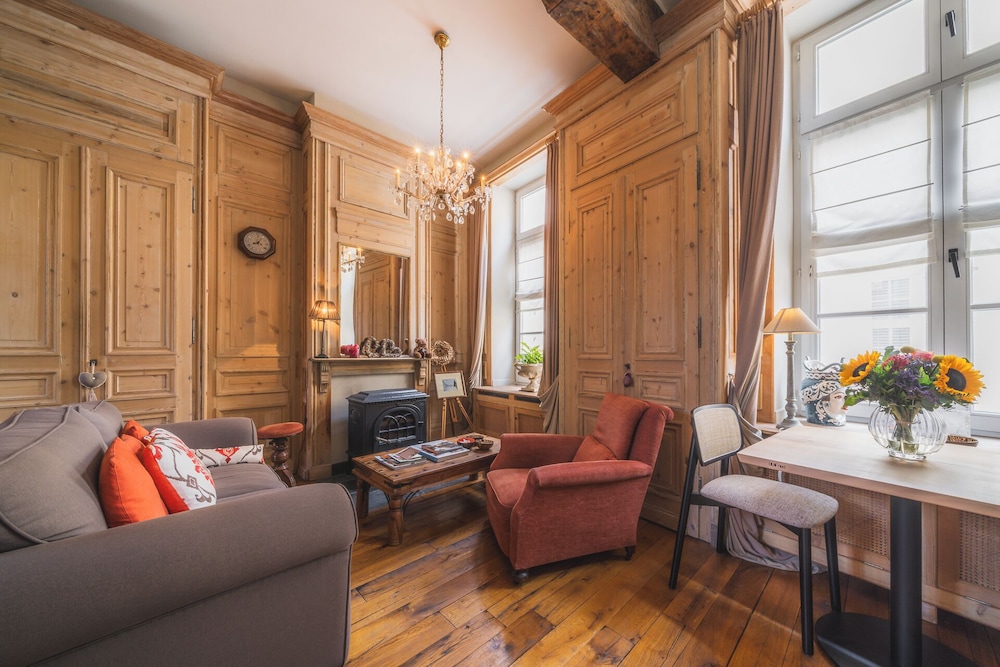 Number 11 Exclusive Guesthouse