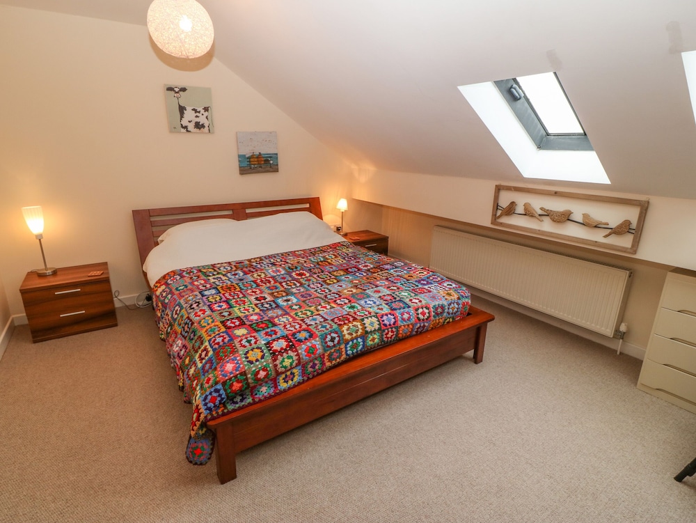 Barn End, 9 Stad Clynnog
