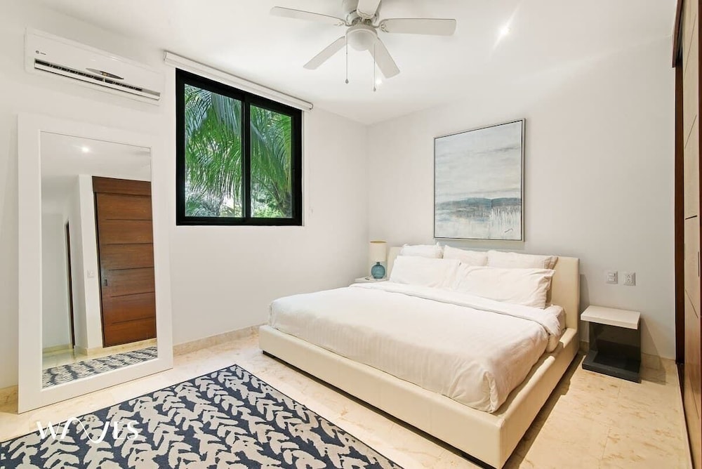 2 Br. Luminous and Spacious Pool View Apt