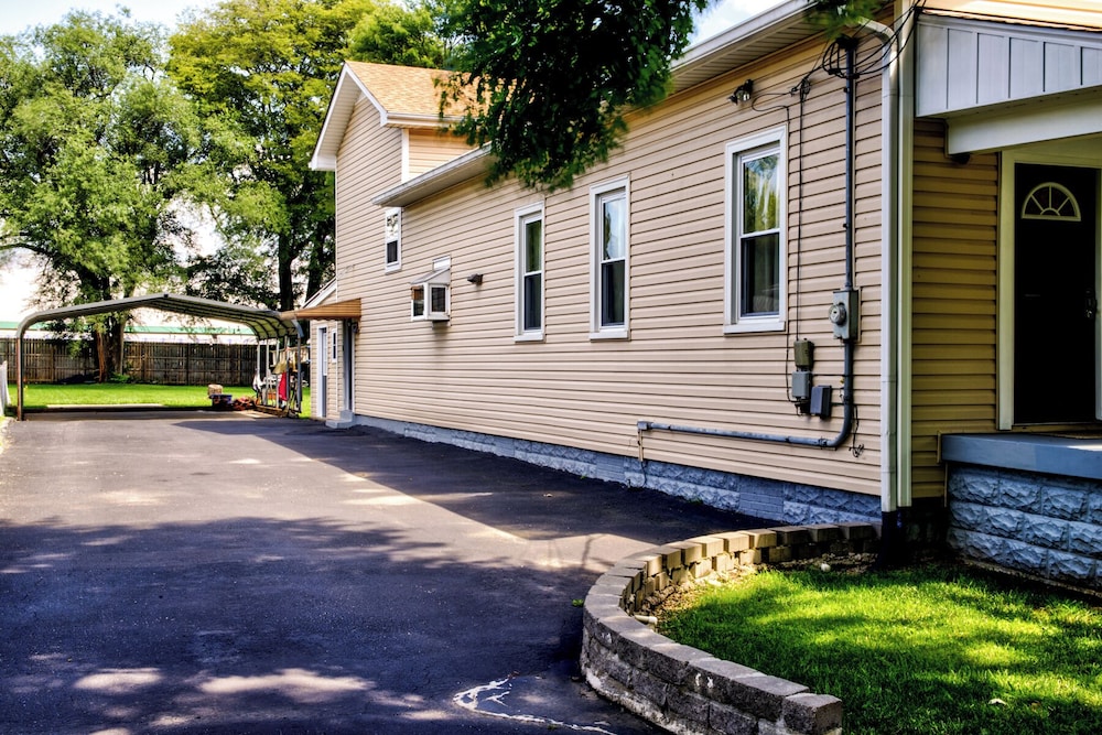 5 Bd/3 Ba-Near Expo/UL/Fair/YUM/Zoo