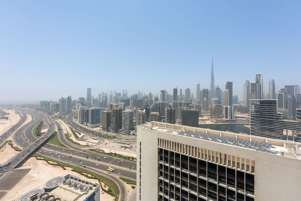 1 Bedroom in Nobles Tower With Burj Khalifa Views