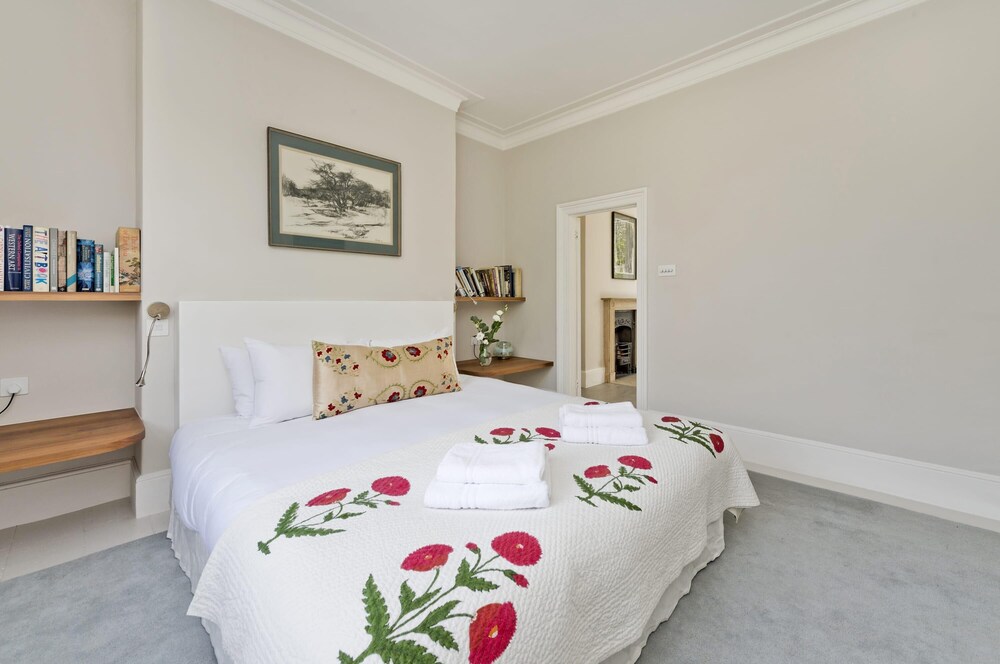 5 Bed Home Maida Vale