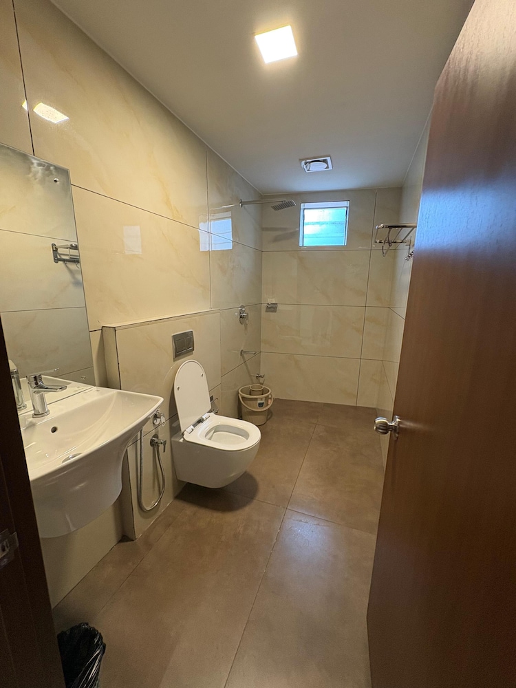 Kanak Residency Kuthuparamba