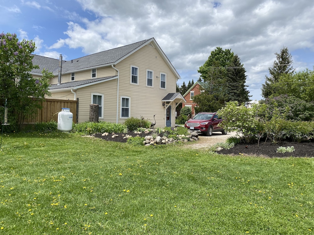 Rocklyn Inn Bed & Breakfast