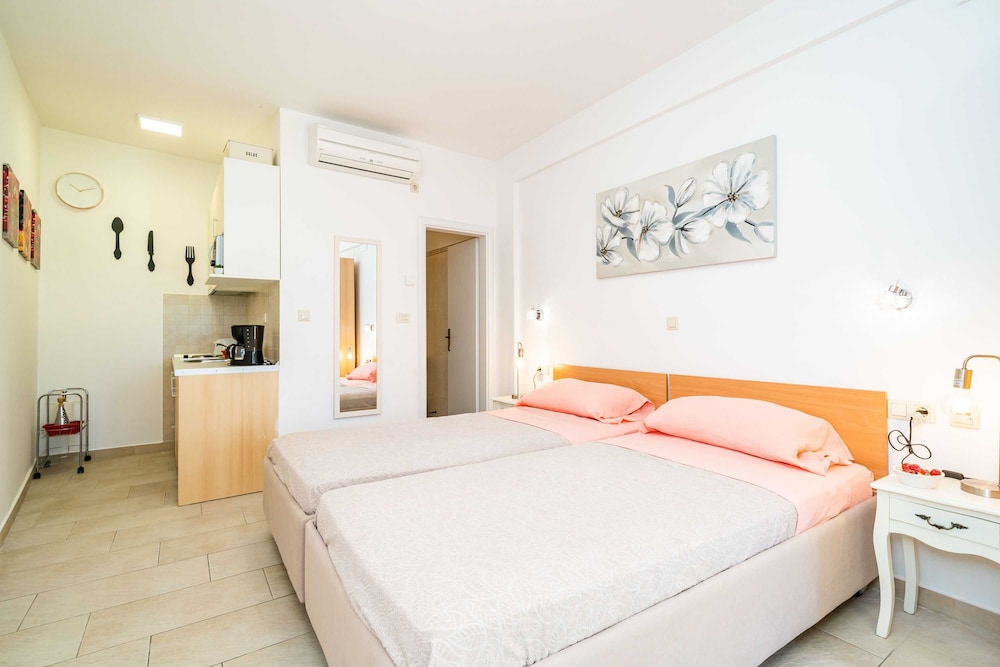 Apartments Subrenum