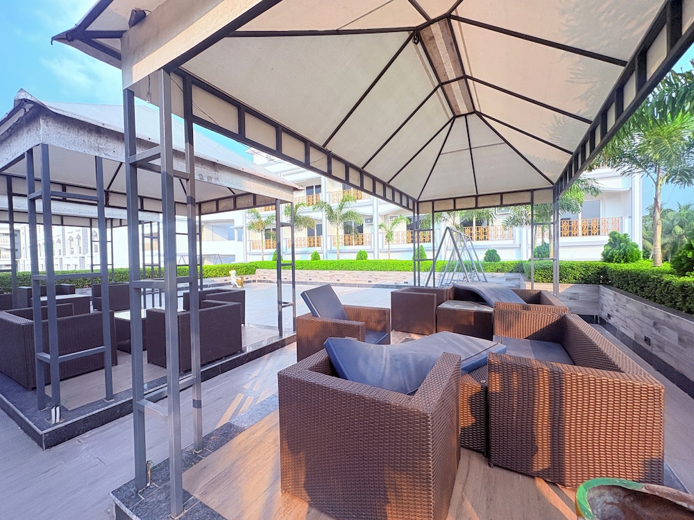 Hotel Jairam Way Bay
