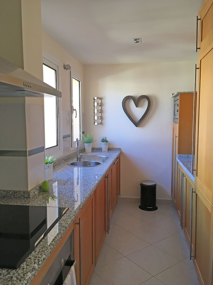 Marbella Vacations - Aloha Hill Club Golf Spa Apartments - Property Image 17