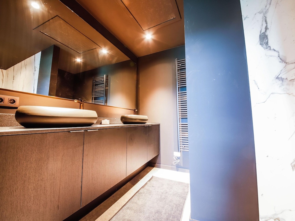 Maison Lodge 5 Modern and Luxuriously Finished Near Somme-leuze