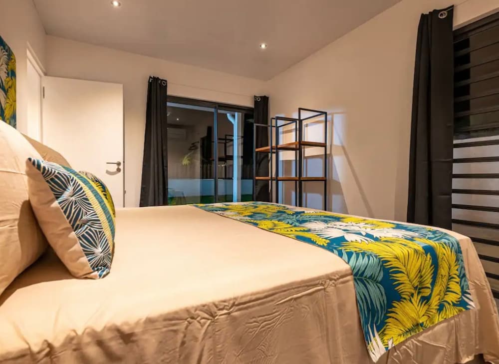 Exceptional Villa Located in Bora Bora view 2
