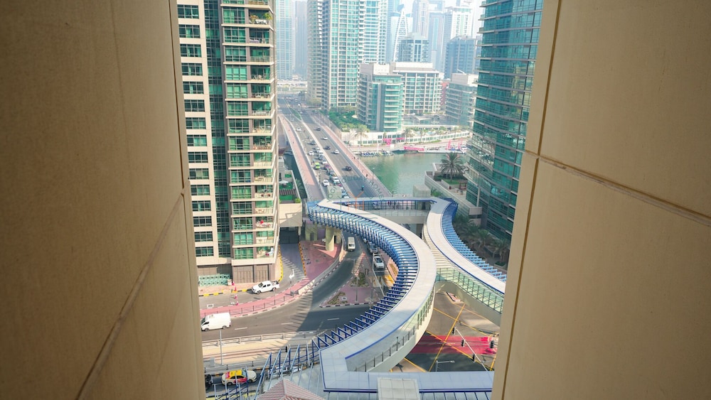 Premium 1 BR Stunning Marina & Sea Views