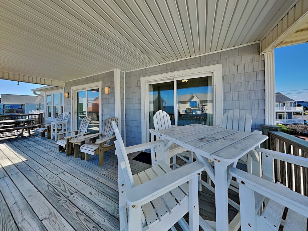 Song Of The Sea by Topsail Realty
