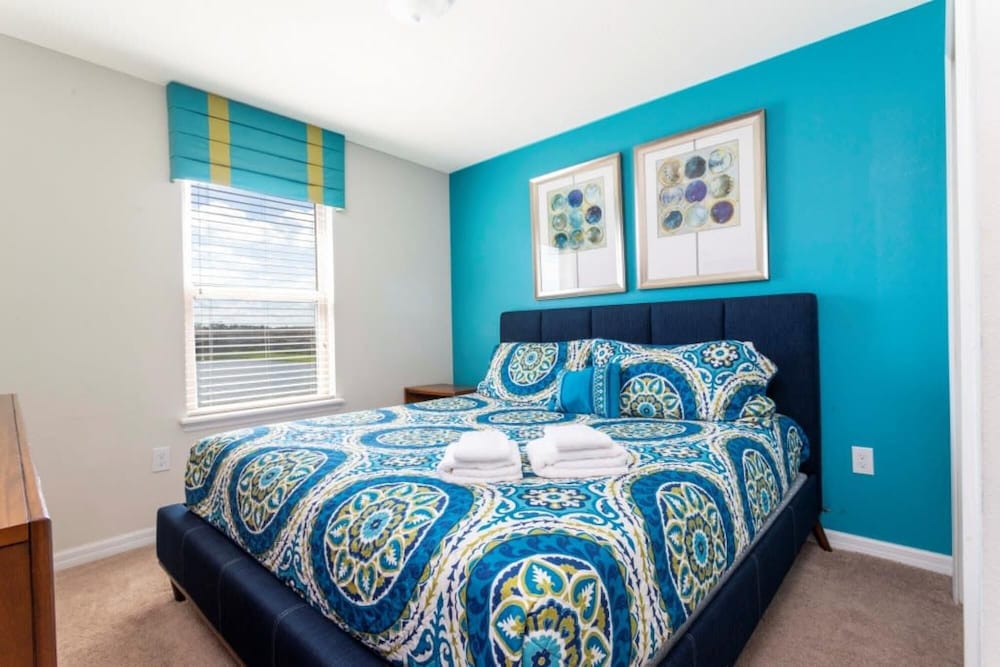 Amazing 5BR Private Pool Lakeview Near Disney