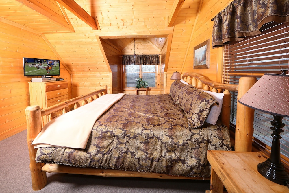 Rising Eagle Lodge by RedAwning