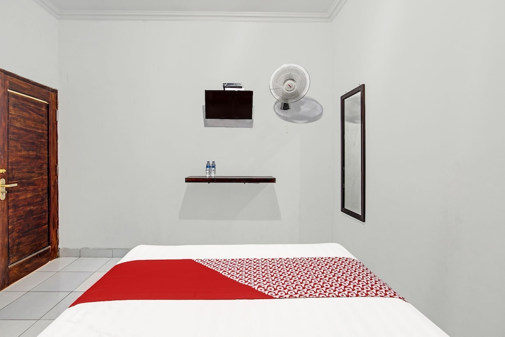 OYO 92289 Hotel Aji Kusuma