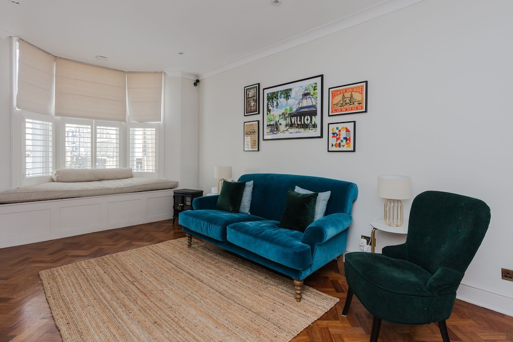 Newly Refurbished 4 Bedroom House in East London