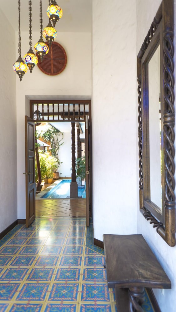 Hotel Boutique Casa Alegre Art Gallery