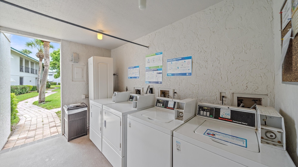 White Sands On Siesta 1 Bedroom Condo