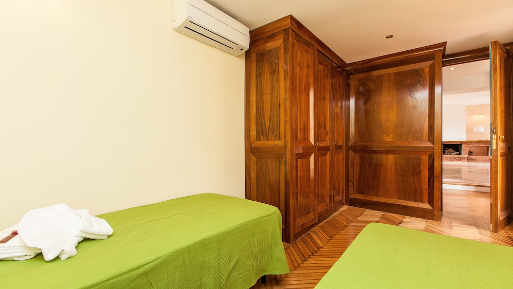 Rental in Rome Navona Penthouse