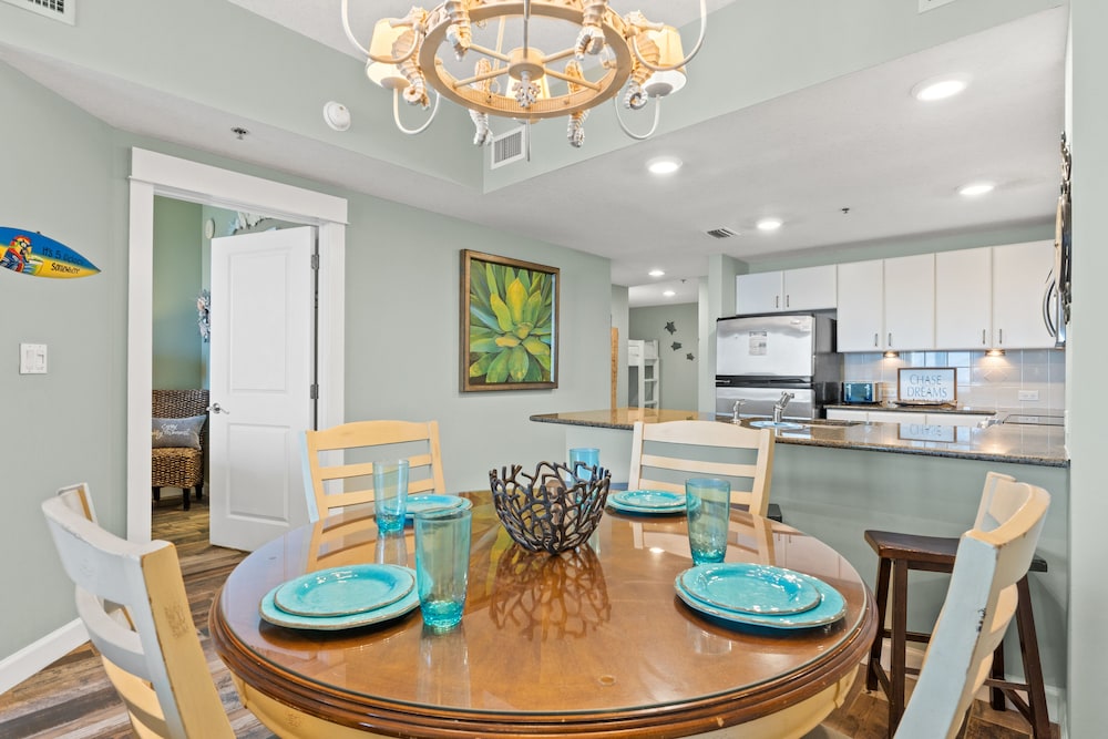Grand Panama Beach Resort by Book That Condo