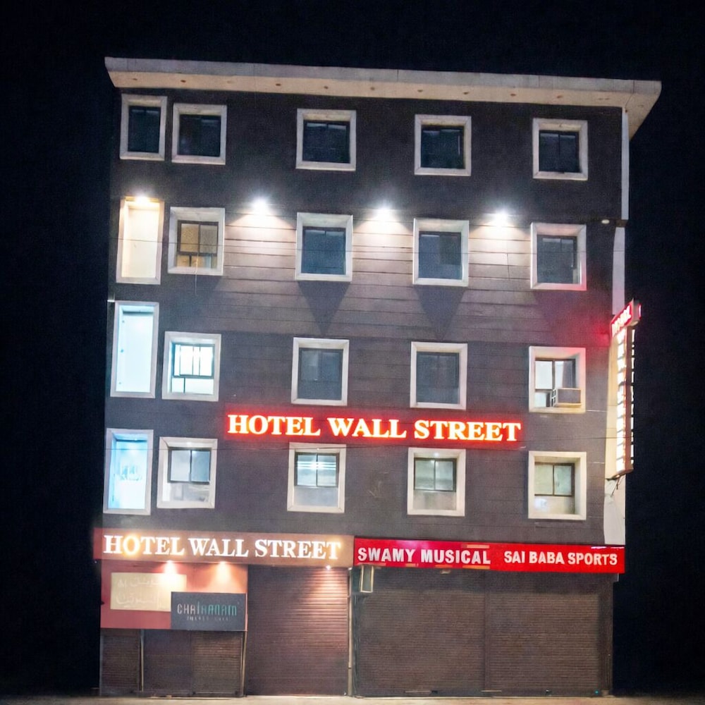 Wall Street by Rivlet